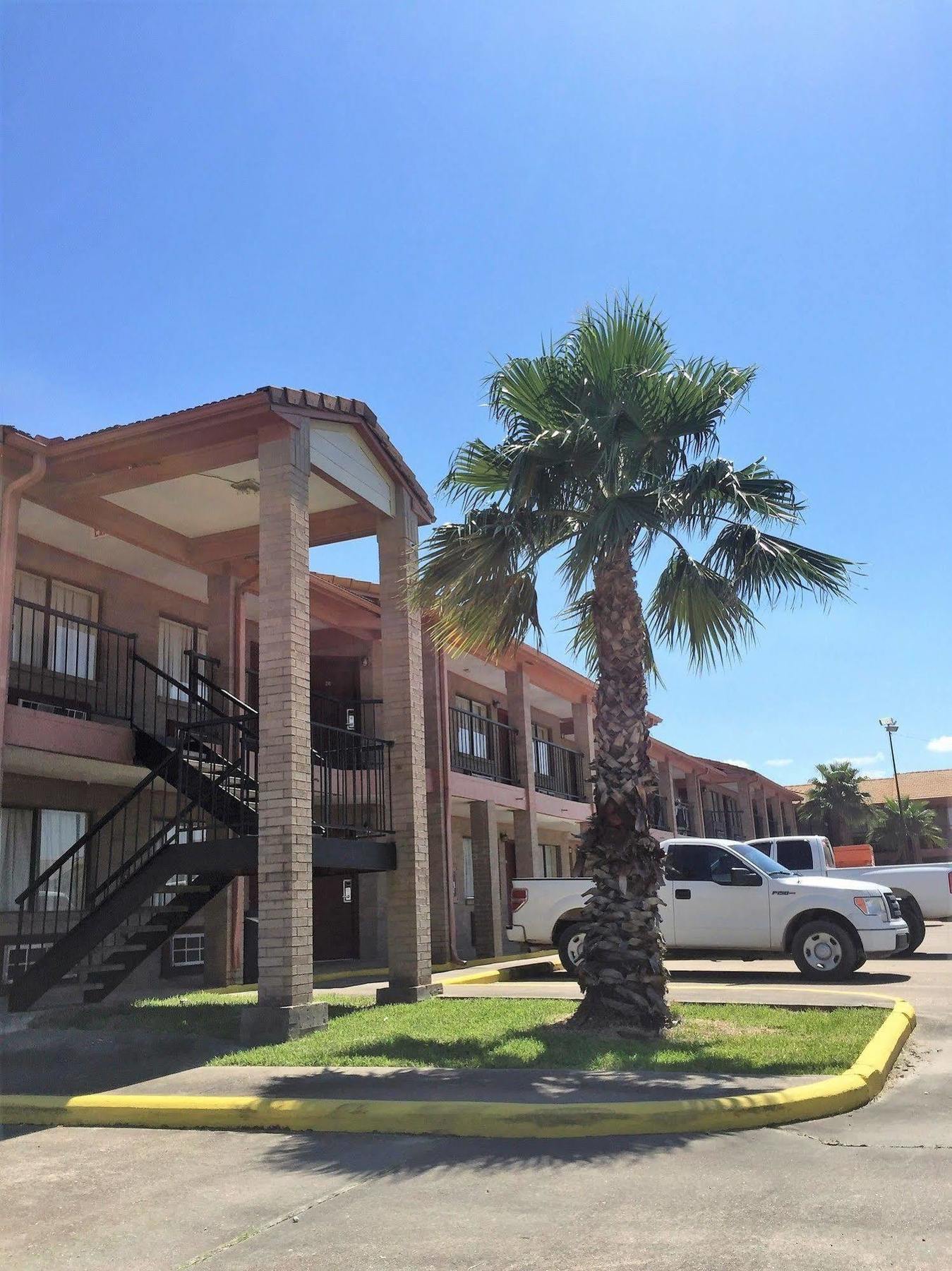 Relax Inn Channelview Exterior photo